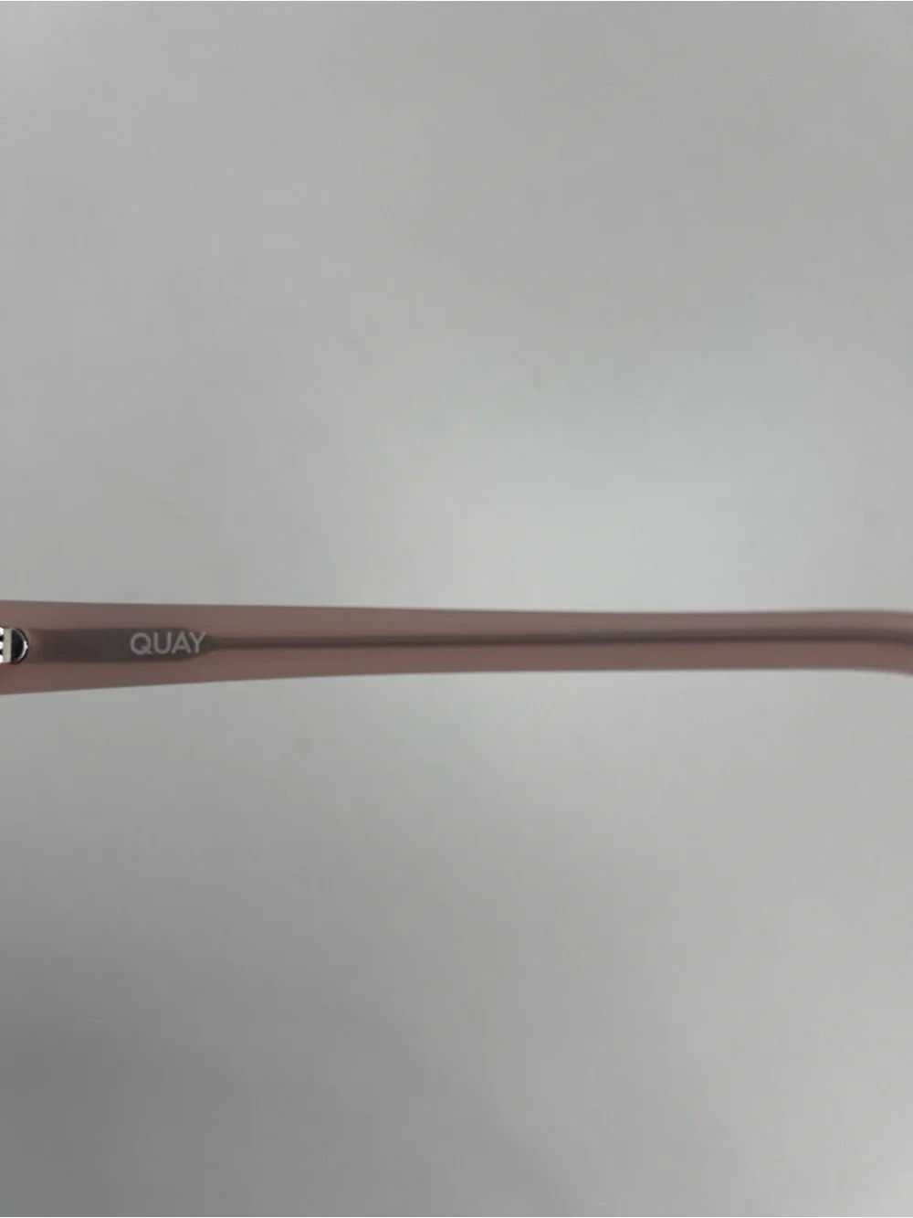 Quay Australia Noosa Pink Cat Eye Round Frame Sunglasses, Tortoiseshell Tips